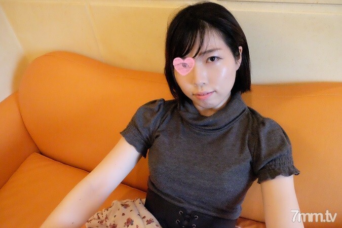 FC2-PPV-1431409 [Momu first shot] Chinatsu-chan, 22 years old who works at a serious bookstore 1 hour with a gap that is unthinkable from a serious look [Personal shooting]