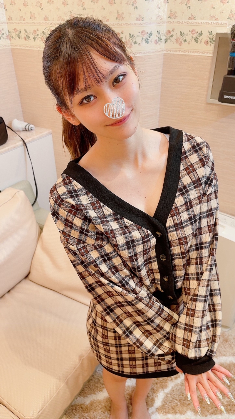 FC2-PPV-3150973 First facial shot to Otoha-chan, an overwhelming beauty who can't be found even if you look for it! ! She's not only cute, she's overwhelmingly erotic, she has big breasts, and she's the MVP for December. *Insertion in